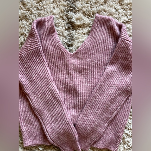 Angel of the North Sweater - Picture 4 of 4